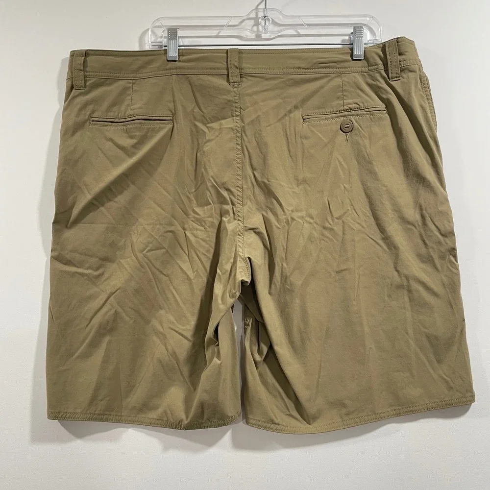 Patagonia Mens Quandary Shorts Tan Khaki Hiking Outdoor Size 40 10 Inch Inseam